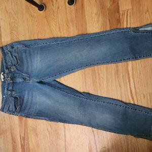 Cabi cropped Jean Style 220 Great Look! Size 8